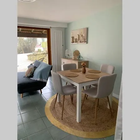 Les Hortensias, Charmante Petite Maison En Pierre 度假居 *